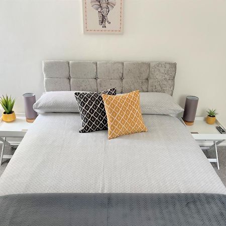 Cosy Retreat In Beautiful Cornwall Helston Bagian luar foto